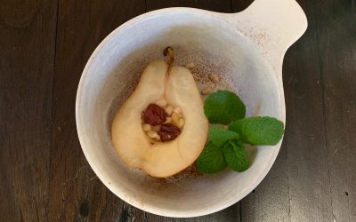 Can you feel the chill in the air? Nurture your body with Steamed Pear Dessert with red dates and pine nuts